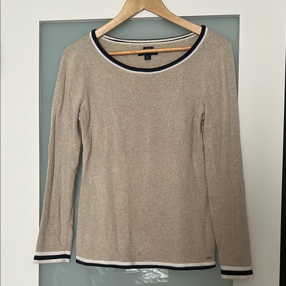 Tommy Hilfiger Beige Long Sleeve Sweater with Navy & White Trim